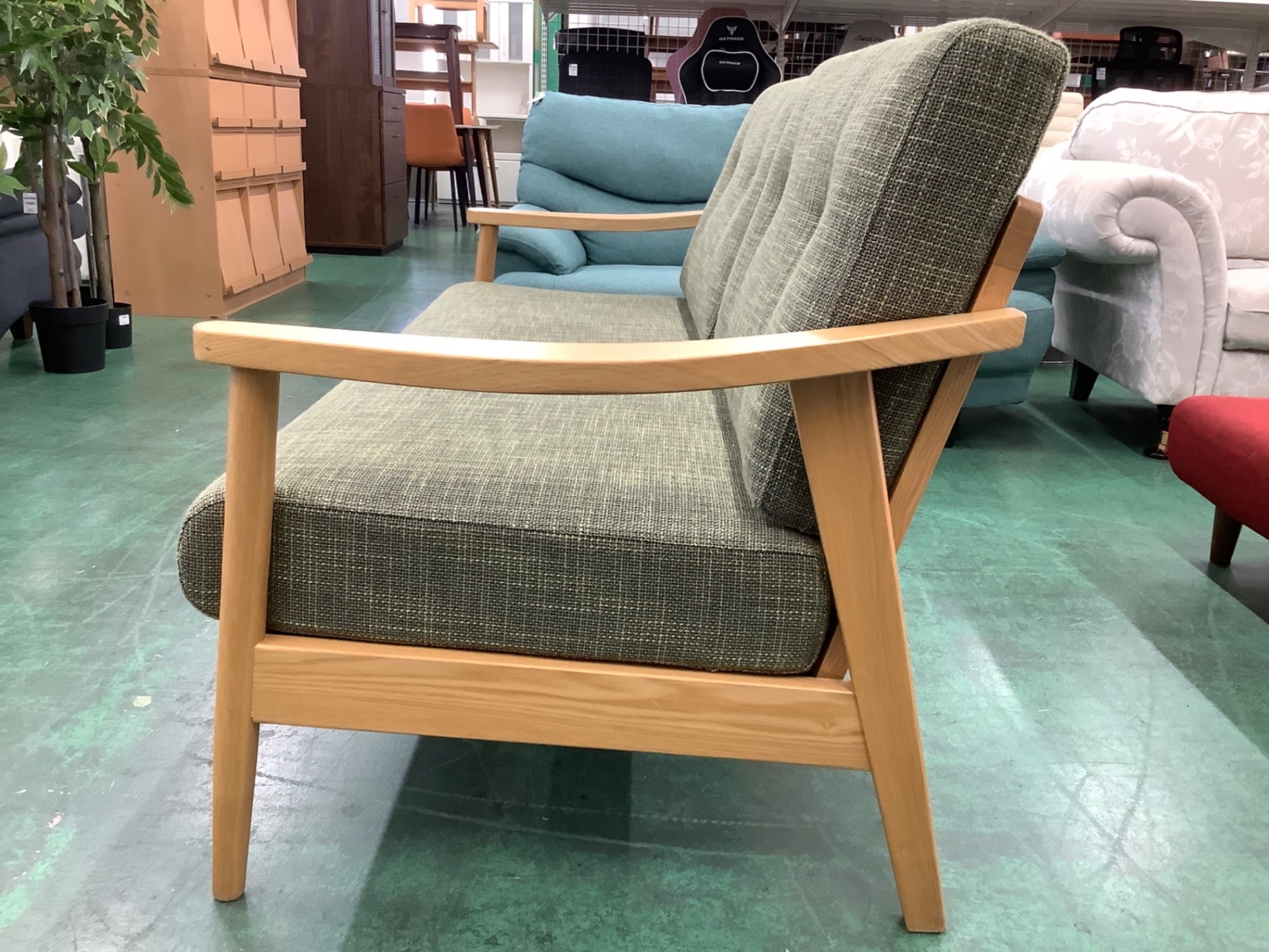 ブランド家具買取強化中！】東谷 2人掛けソファー が買取入荷しました 
