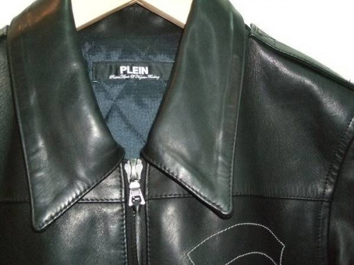 ジャケットの吉川衣類