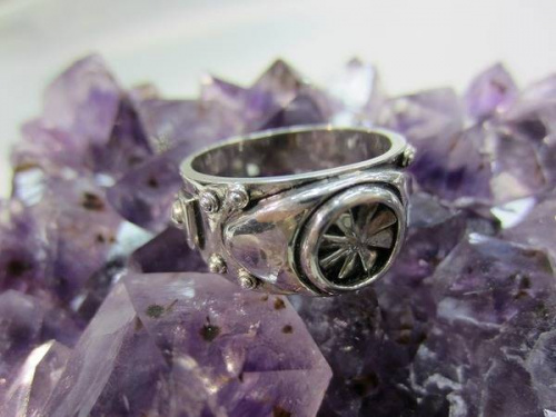 アクセサリーのシルバー