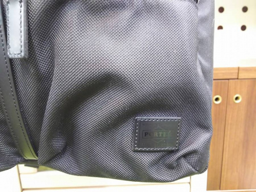 ポーター（PORTER）の吉川