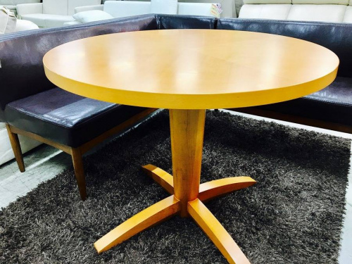 家具・インテリアのテーブル