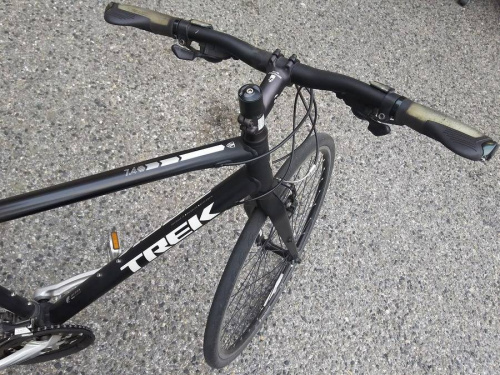 クロスバイクのTREK