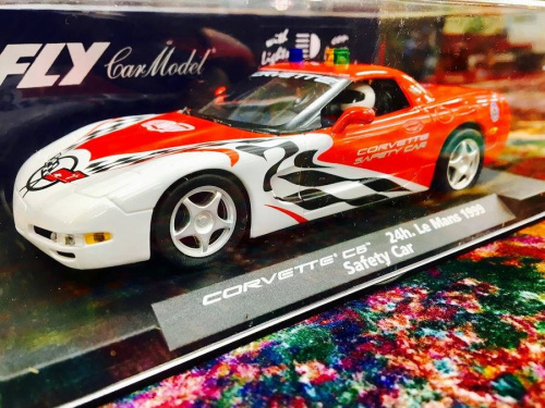 楽器・ホビー雑貨のミニカー