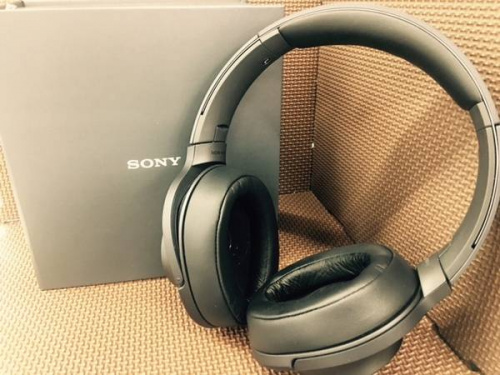 デジタル家電のヘッドホン