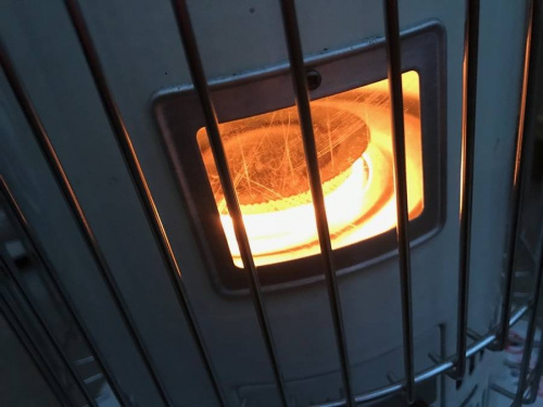 季節家電の暖房器具