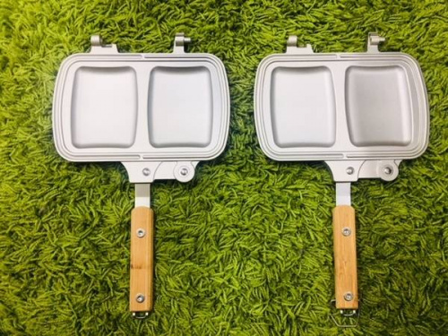 キャンプ用品のクッカー