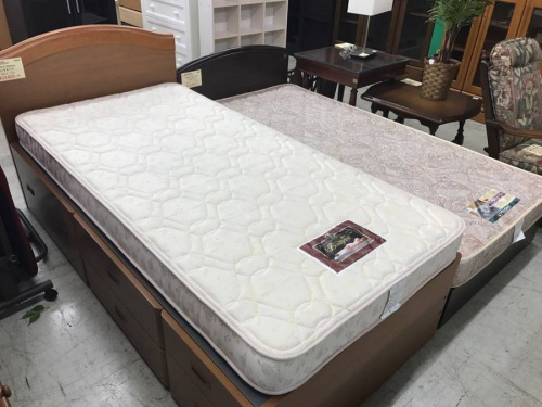 家具・インテリアのベッド