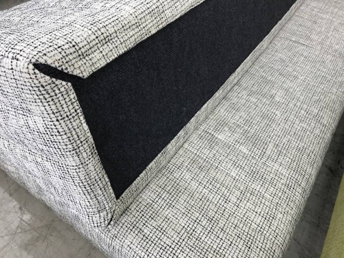 ソファーのHAREM