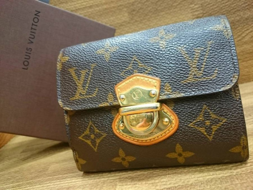 ルイヴィトンのLOUIS VUITTON