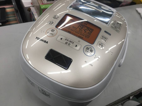 冷蔵庫の炊飯器