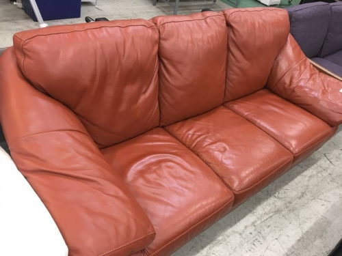 家具のソファ