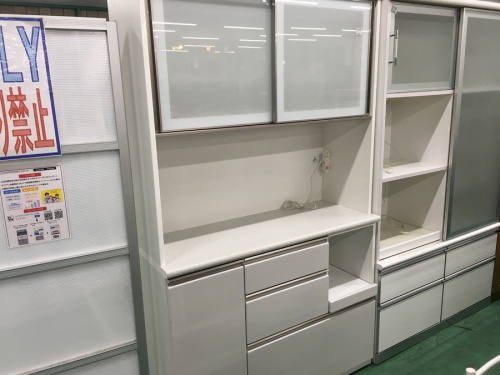 家具のカップボード・食器棚