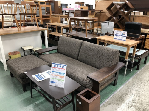 家具のソファ