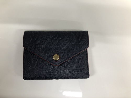 財布の3つ折り財布