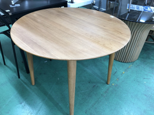 テーブルの中古家具