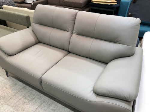 家具のソファ