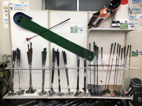 スポーツ用品のゴルフ