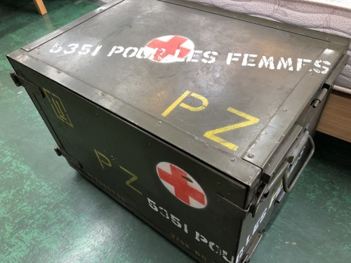 チェストのミリタリーチェスト