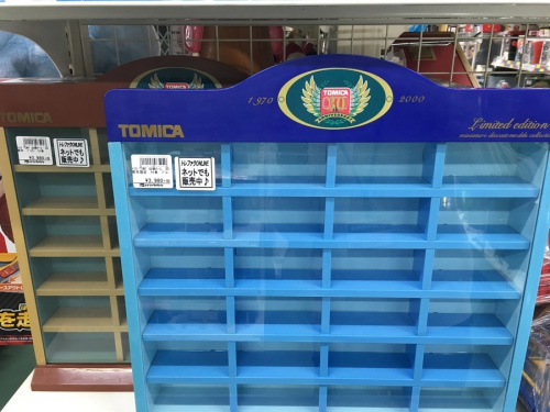 トミカ