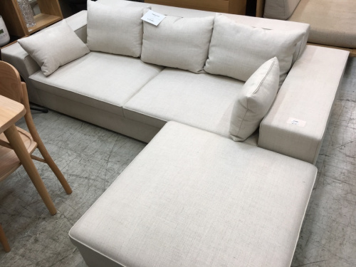 家具のソファ