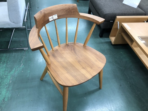 生活家具のイス