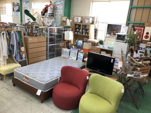 B-COMPANYの吉川越谷三郷中古家具