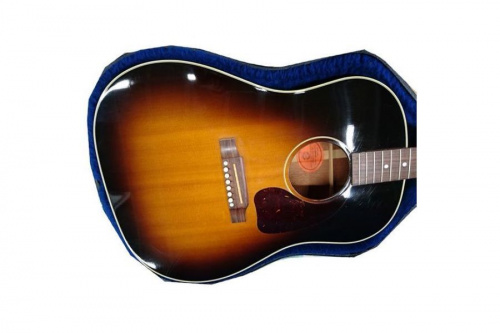 ギターのアコースティックギター