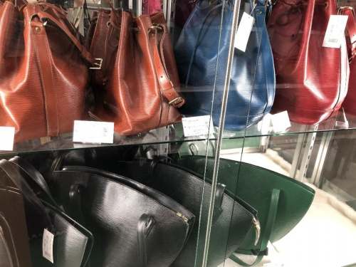 ルイヴィトンのLOUIS VUITTON