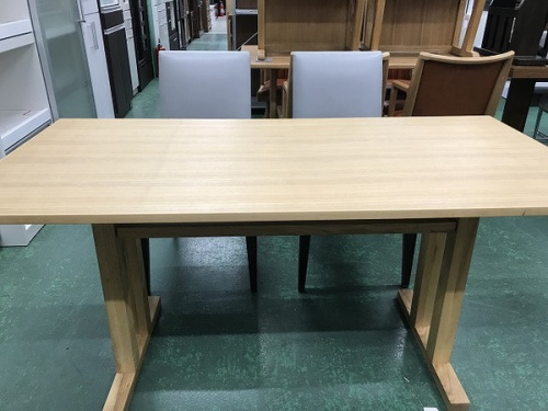 ACTUSの吉川越谷三郷中古家具