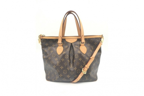 バッグのLOUIS VUITTON