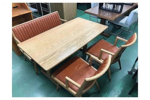 家具のダイニングセット