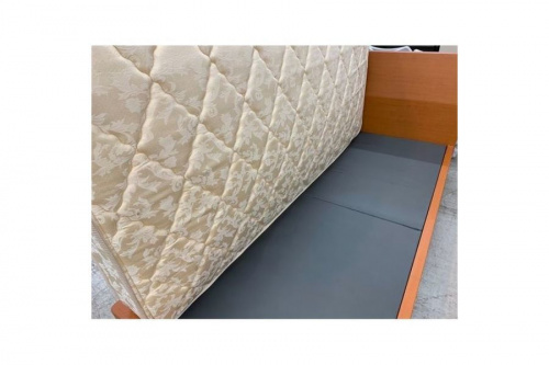 ベッドの中古家具