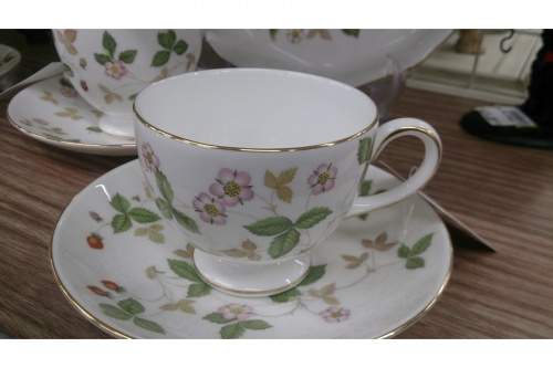 カップ＆ソーサーの洋食器