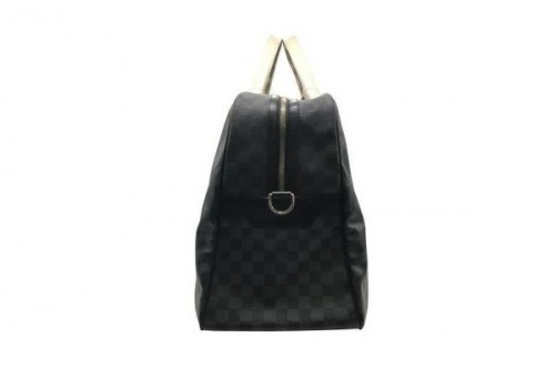 LOUIS VUITTONのボストンバッグ