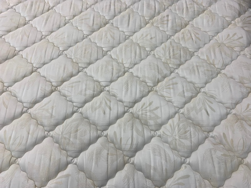 France BedのKINGSDOWN