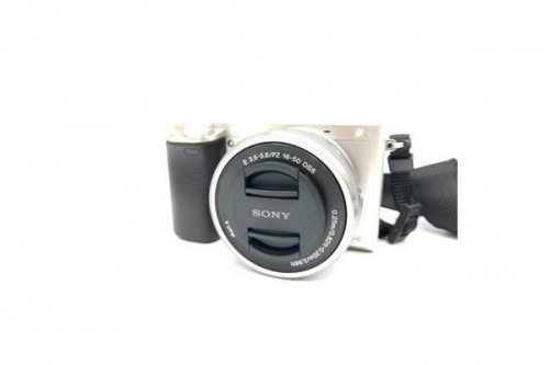 デジタル家電の一眼レフカメラ