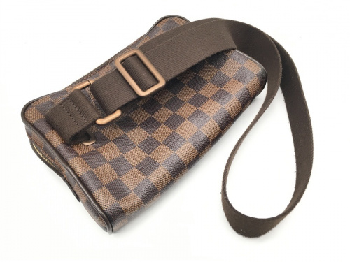 LOUIS VUITTONのウェストバッグ