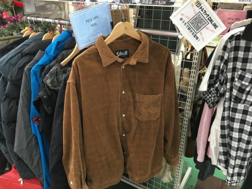 コーチジャケットのBURTON
