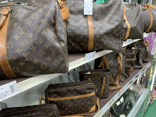 LOUIS VUITTONのダミエ