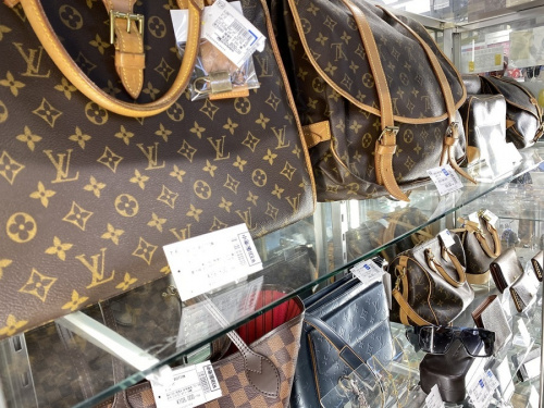 LOUIS VUITTONのブランド