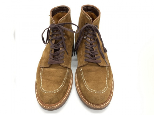 レザーのブーツ