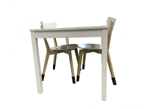 ダイニングセットのIKEA