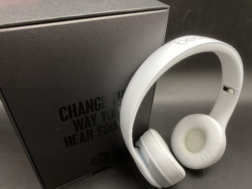 ヘッドフォンのBeats