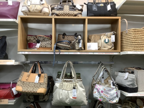 BALLYのCOACH