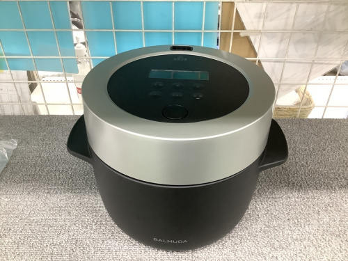デザインキッチン家電の炊飯器