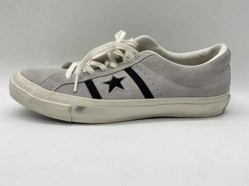 スニーカーのCONVERSE