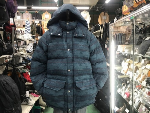 ジャケットのダウンジャケット