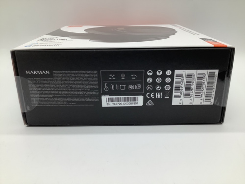 ヘッドホンのJBL