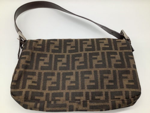バッグのFENDI