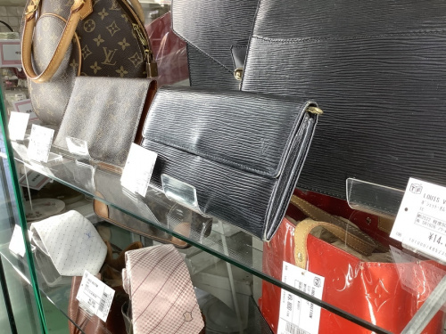 ブランド・ラグジュアリーのLOUIS VUITTON